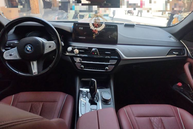 Used BMW 5 Series New Energy 2022 Second Facelift 535Le M Sport Package Center Console