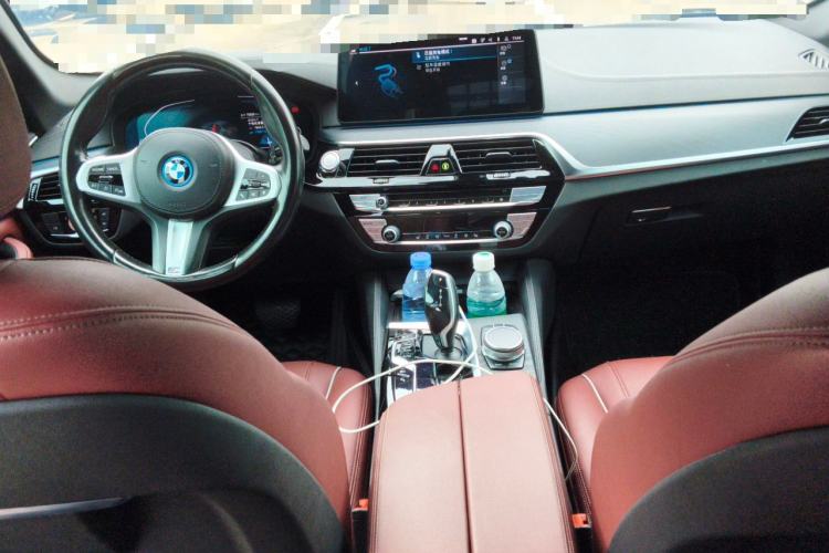 Used BMW 5 Series New Energy 2022 Restyled 535Le M Sport Package Center Console
