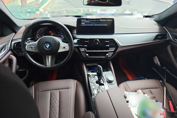 Used BMW 5 Series New Energy 2022 Restyled 535Le M Sport Package Center Console