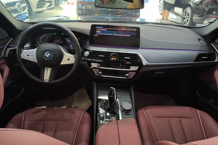 Used BMW 5 Series New Energy 2022 Second Facelift 535Le M Sport Package Center Console
