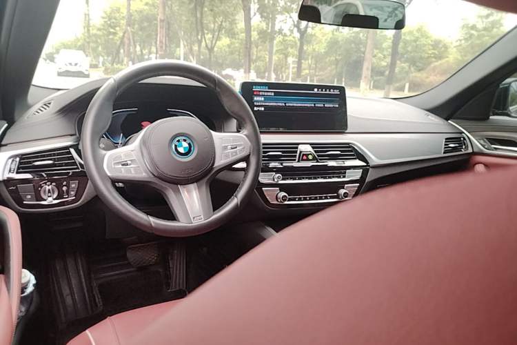 Used BMW 5 Series New Energy 2022 Second Facelift 535Le M Sport Package Center Console