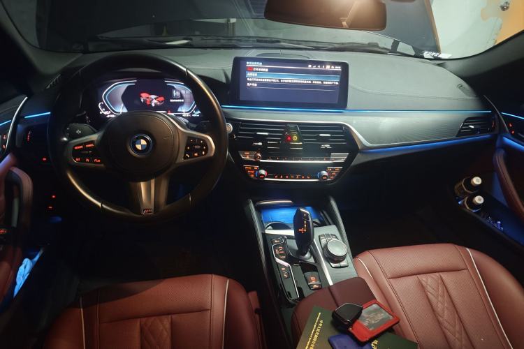 Used BMW 5 Series New Energy 2022 Restyled 535Le M Sport Package Center Console