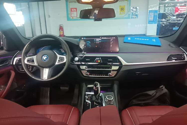 Used BMW 5 Series New Energy 2022 Restyled 535Le M Sport Package Center Console