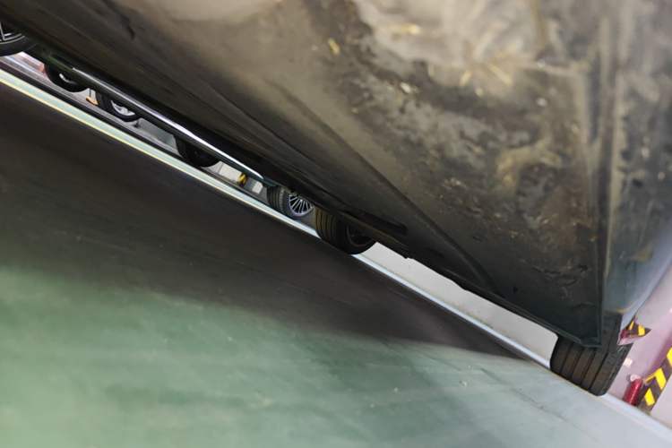 Used BMW 5 Series New Energy 2022 535Le Pioneer Edition M Sport Package Chassis Front Left