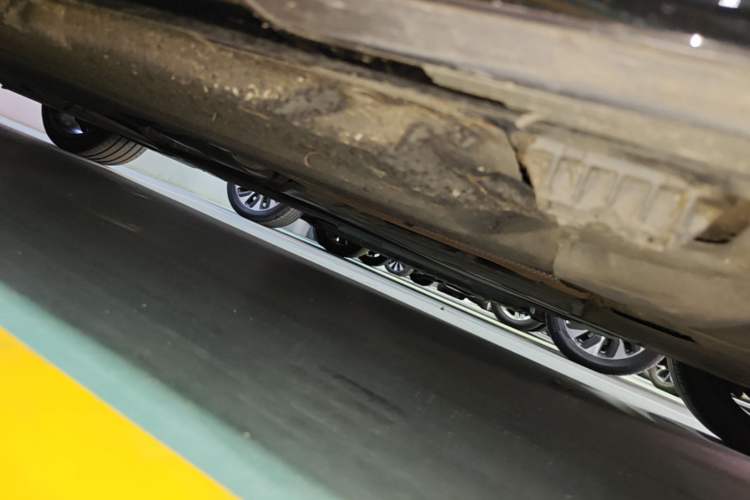 Used BMW 5 Series New Energy 2022 535Le Pioneer Edition M Sport Package Chassis Front Right