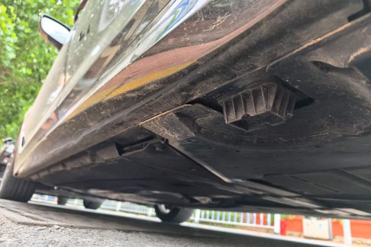 Used BMW 5 Series New Energy 2022 Updated Version 535Le Luxury Package Chassis Rear Left