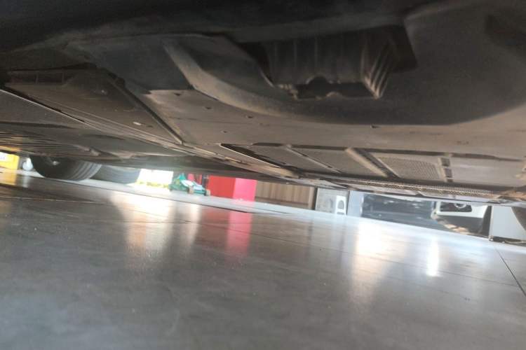 Used BMW 5 Series New Energy 2022 535Le M Sport Package Chassis Rear Left