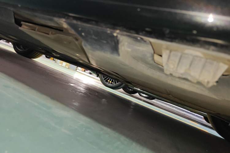 Used BMW 5 Series New Energy 2022 535Le Pioneer Edition M Sport Package Chassis Rear Left