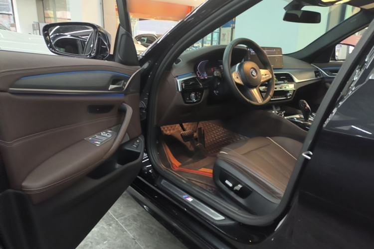 Used BMW 5 Series New Energy 2022 Restyled 535Le M Sport Package Driver Seat