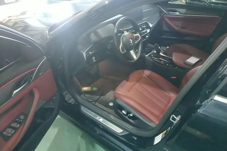 Used BMW 5 Series New Energy 2022 Restyled 535Le M Sport Package Driver Seat
