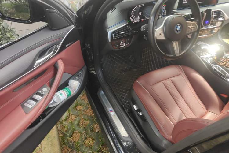 Used BMW 5 Series New Energy 2022 535Le M Sport Package Driver Seat