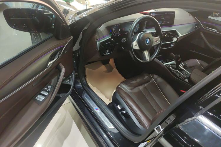 Used BMW 5 Series New Energy 2022 Second Facelift 535Le M Sport Package Driver Seat