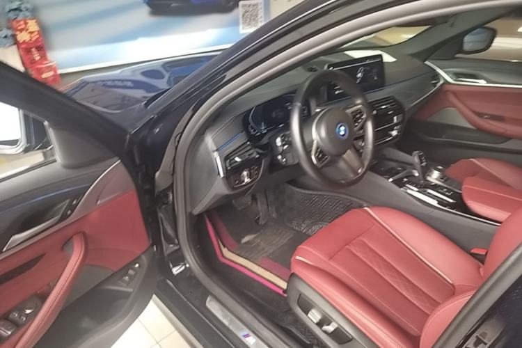 Used BMW 5 Series New Energy 2022 Restyled 535Le M Sport Package Driver Seat