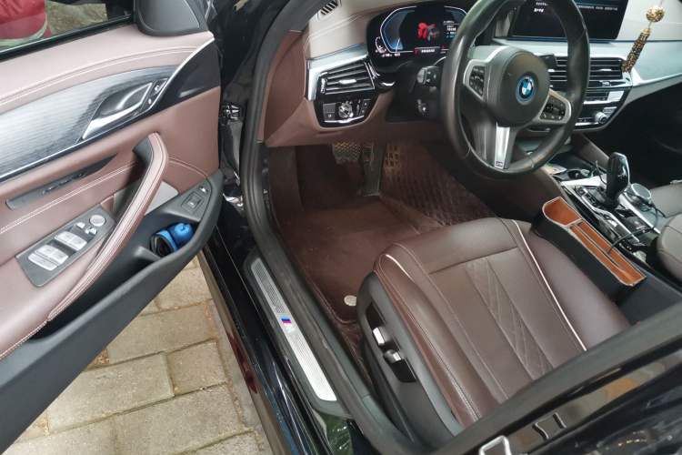 Used BMW 5 Series New Energy 2022 Restyled 535Le M Sport Package Driver Seat