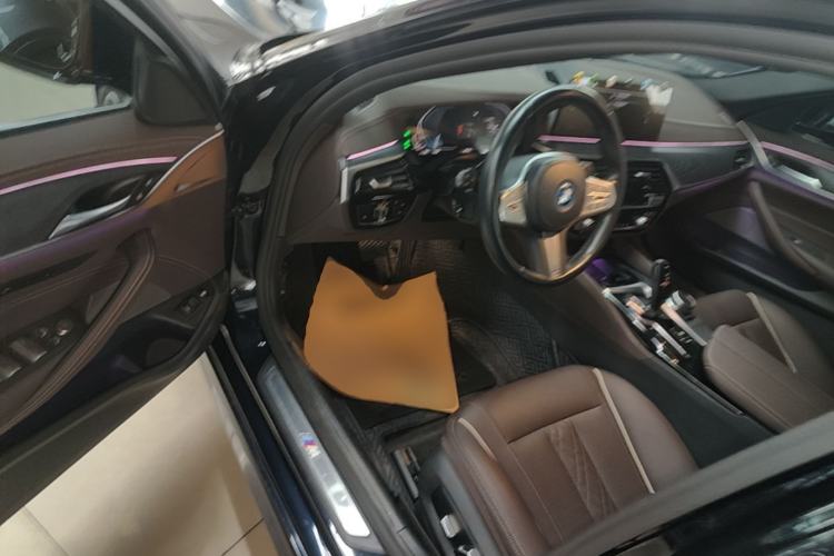 Used BMW 5 Series New Energy 2022 Restyled 535Le M Sport Package Driver Seat