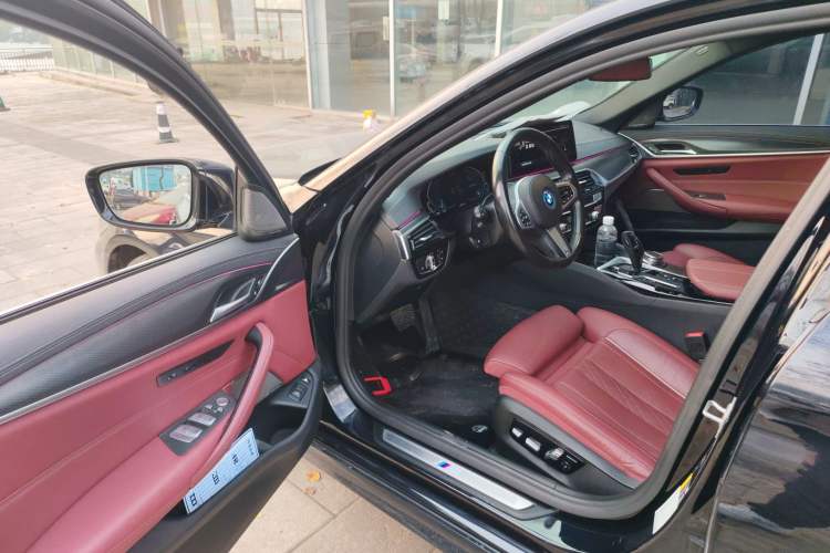 Used BMW 5 Series New Energy 2022 535Le Pioneer Edition M Sport Package Driver Seat