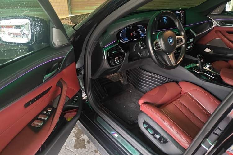 Used BMW 5 Series New Energy 2022 535Le Pioneer Edition M Sport Package Driver Seat