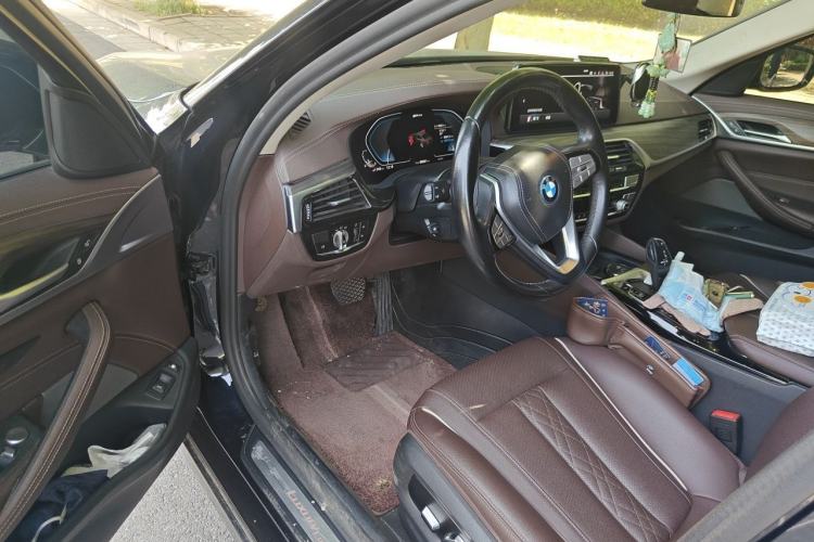 Used BMW 5 Series New Energy 2022 Updated Version 535Le Luxury Package Driver Seat