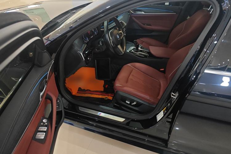 Used BMW 5 Series New Energy 2022 Restyled 535Le M Sport Package Driver Seat