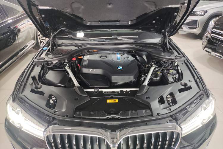 Used BMW 5 Series New Energy 2022 Updated Version 535Le Luxury Package Engine Bay