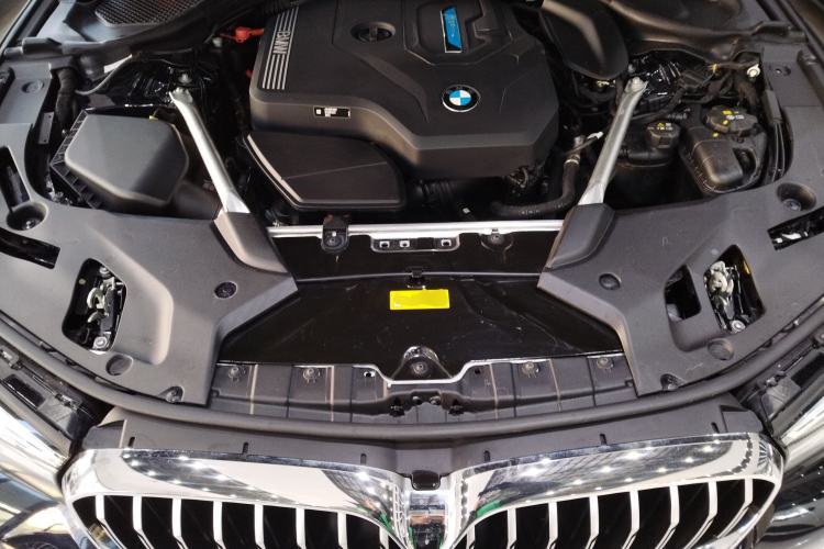 Used BMW 5 Series New Energy 2022 535Le Luxury Package Engine Bay