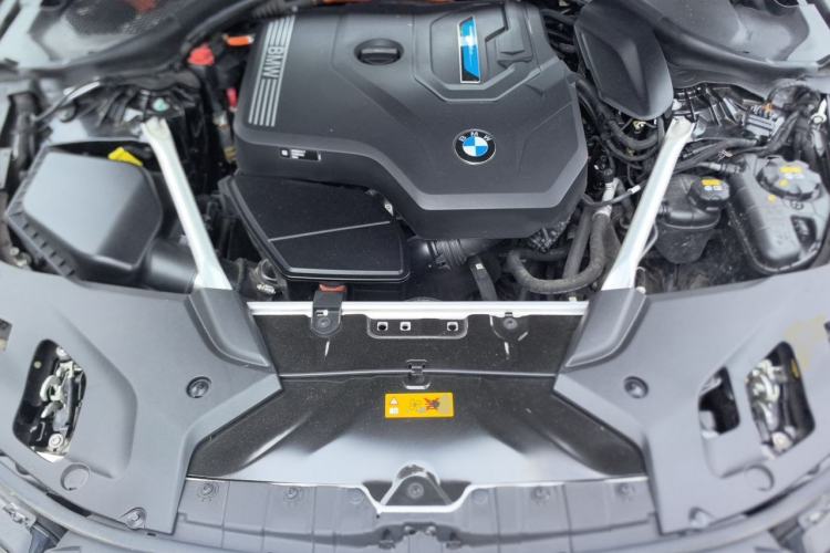 Used BMW 5 Series New Energy 2022 Restyled 535Le M Sport Package Engine Bay