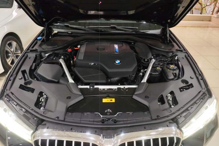 Used BMW 5 Series New Energy 2022 Second Facelift 535Le M Sport Package Engine Bay