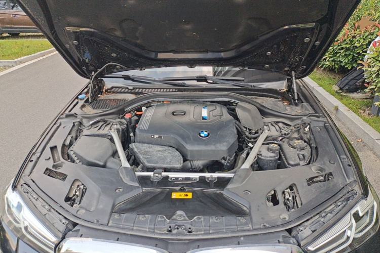 Used BMW 5 Series New Energy 2022 Restyled 535Le Pioneer Edition M Sport Package Engine Bay