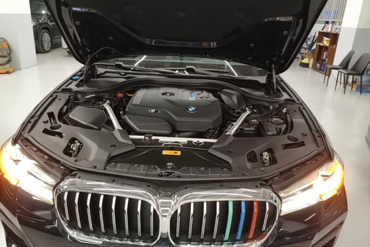 Used BMW 5 Series New Energy 2022 Restyled 535Le M Sport Package Engine Bay