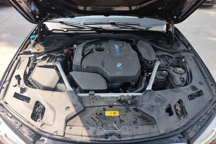 Used BMW 5 Series New Energy 2022 Second Facelift 535Le M Sport Package Engine Bay