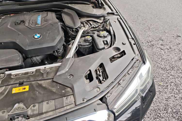 Used BMW 5 Series New Energy 2022 Second Facelift 535Le M Sport Package Engine Bay Left