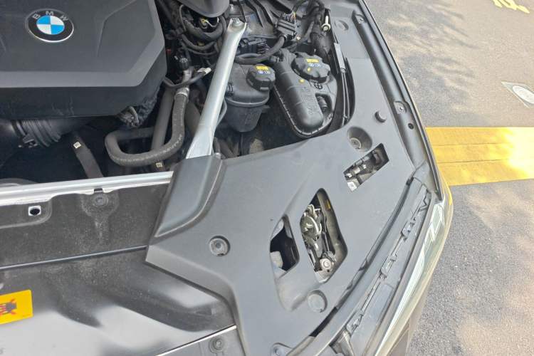 Used BMW 5 Series New Energy 2022 Restyled 535Le M Sport Package Engine Bay Left