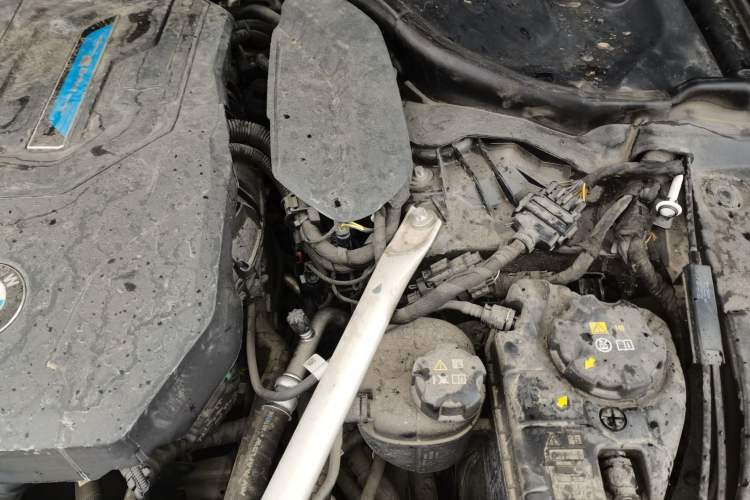 Used BMW 5 Series New Energy 2022 Second Facelift 535Le M Sport Package Engine Bay Left