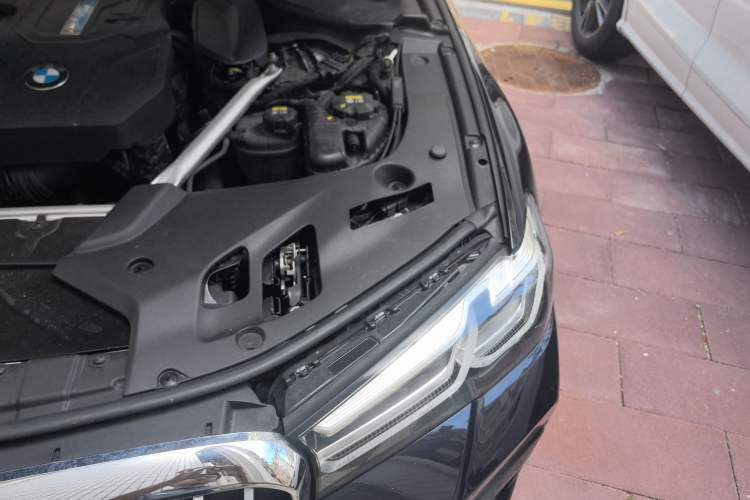 Used BMW 5 Series New Energy 2022 Second Facelift 535Le M Sport Package Engine Bay Left