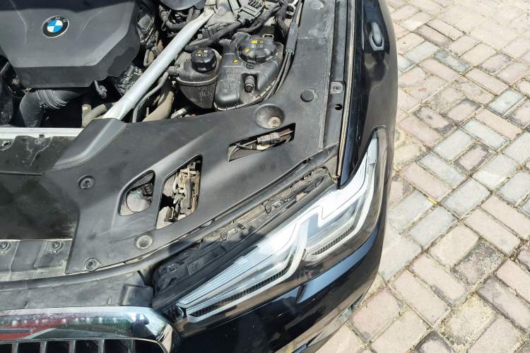 Used BMW 5 Series New Energy 2022 Updated Version 535Le Luxury Package Engine Bay Left