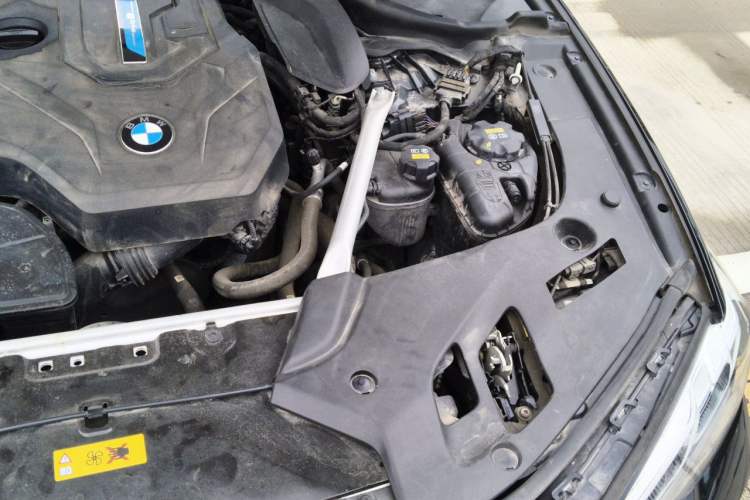 Used BMW 5 Series New Energy 2022 Restyled 535Le M Sport Package Engine Bay Left