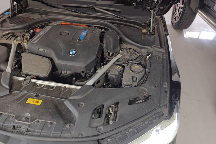 Used BMW 5 Series New Energy 2022 535Le Pioneer Edition M Sport Package Engine Bay Left