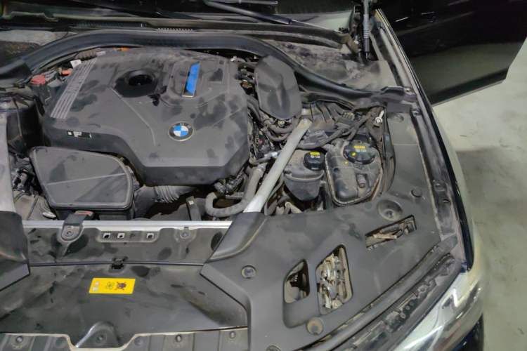 Used BMW 5 Series New Energy 2022 Second Facelift 535Le Luxury Package Engine Bay Left
