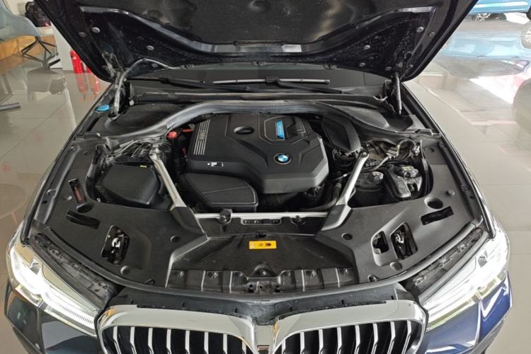Used BMW 5 Series New Energy 2022 Restyled 535Le M Sport Package Engine Bay