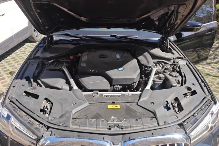 Used BMW 5 Series New Energy 2022 Second Facelift 535Le M Sport Package Engine Bay