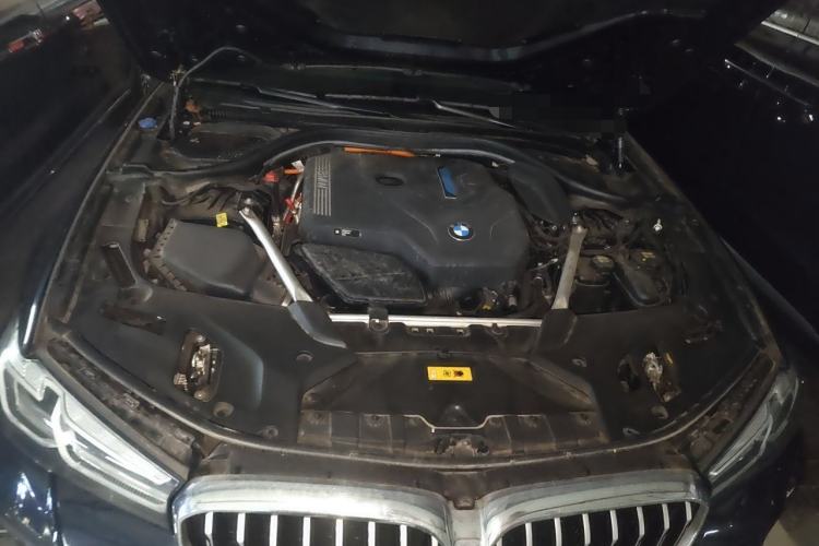 Used BMW 5 Series New Energy 2022 Updated Version 535Le Luxury Package Engine Bay