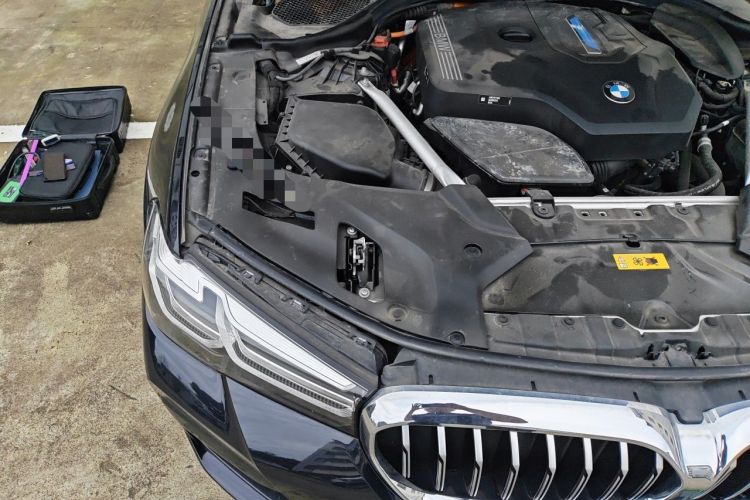 Used BMW 5 Series New Energy 2022 Restyled 535Le M Sport Package Engine Bay Right