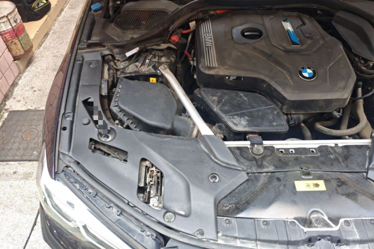 Used BMW 5 Series New Energy 2022 Restyled 535Le M Sport Package Engine Bay Right