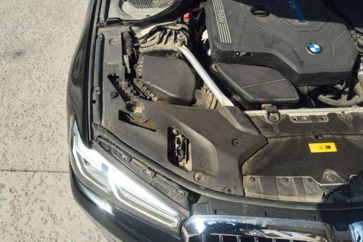 Used BMW 5 Series New Energy 2022 Updated Version 535Le Luxury Package Engine Bay Right