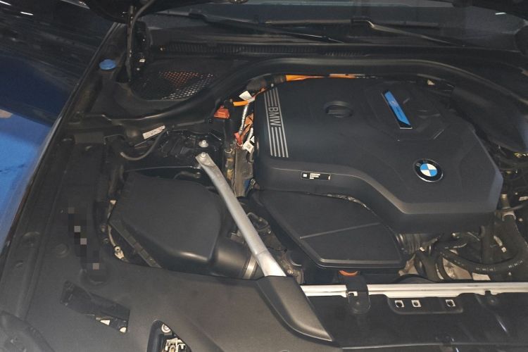 Used BMW 5 Series New Energy 2022 Second Facelift 535Le Pioneer Edition M Sport Package Engine Bay Right