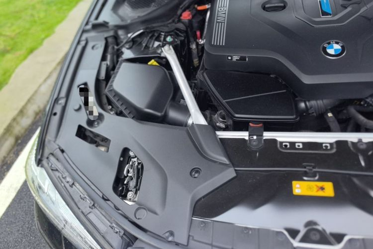 Used BMW 5 Series New Energy 2022 Restyled 535Le M Sport Package Engine Bay Right