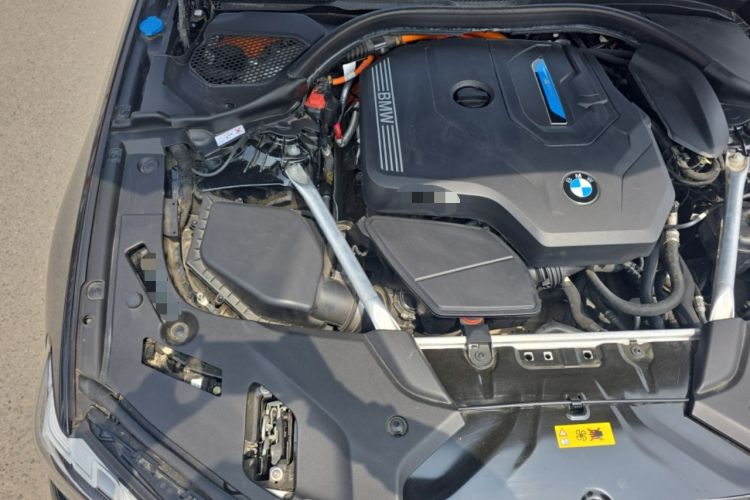 Used BMW 5 Series New Energy 2022 Updated Version 535Le Luxury Package Engine Bay Right