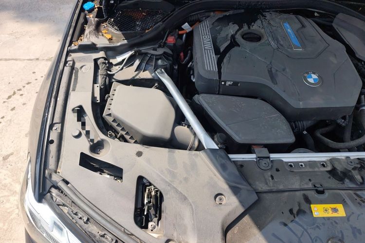 Used BMW 5 Series New Energy 2022 Second Facelift 535Le M Sport Package Engine Bay Right