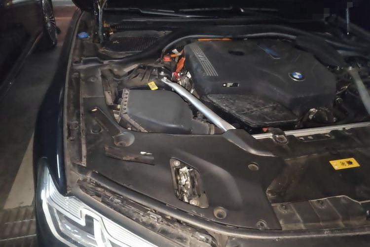 Used BMW 5 Series New Energy 2022 Updated Version 535Le Luxury Package Engine Bay Right