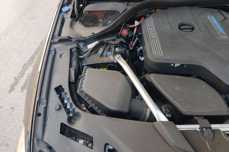 Used BMW 5 Series New Energy 2022 Second Facelift 535Le M Sport Package Engine Bay Right